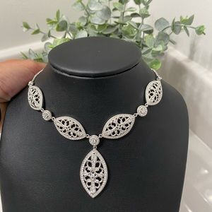 NWOT Eliot Danori necklace.